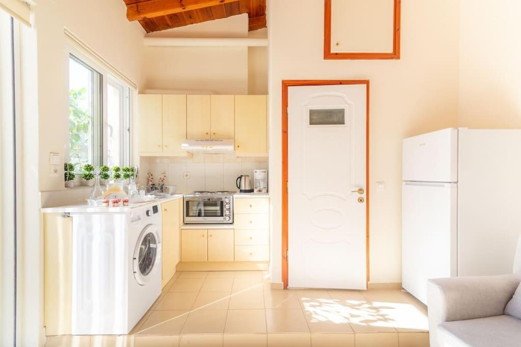 Cozy Apartment In The Heart Of City Center Heraklion  Exterior photo